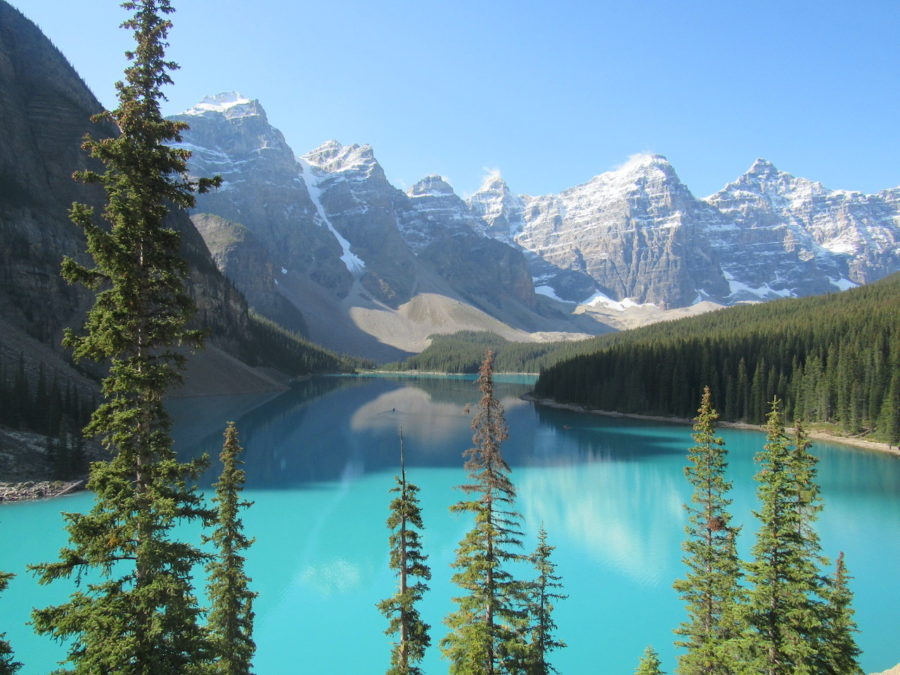 Moraine Lake is one of the most popular places to visit in Banff and is a must-see on your 6 day Banff itinerary